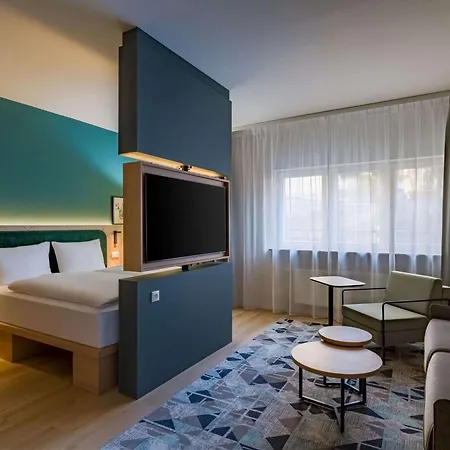 Spark By Hilton Stuttgart מלון 4*