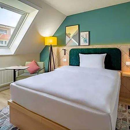 Spark By Hilton Stuttgart Szálloda 4*
