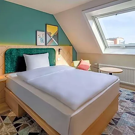 Szálloda Spark By Hilton Stuttgart 4*