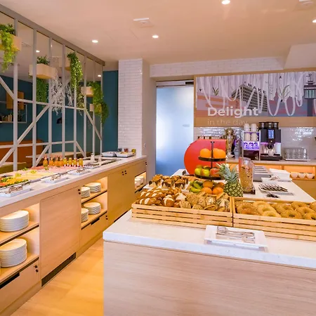 Spark By Hilton Stuttgart מלון 4*