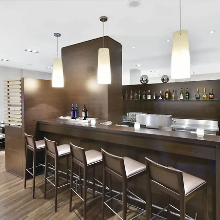 斯图加特辛德芬根nh酒店 酒店