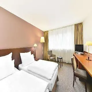 מלון Spark By Hilton Stuttgart סינדלפינגן