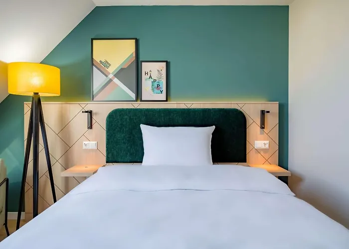 Spark By Hilton Stuttgart Отель