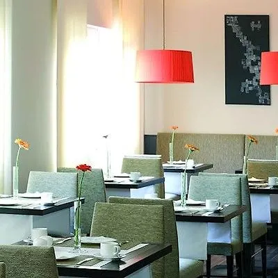 Spark By Hilton Stuttgart 4*